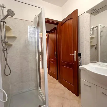 Fronte Mare Con Veranda Orata