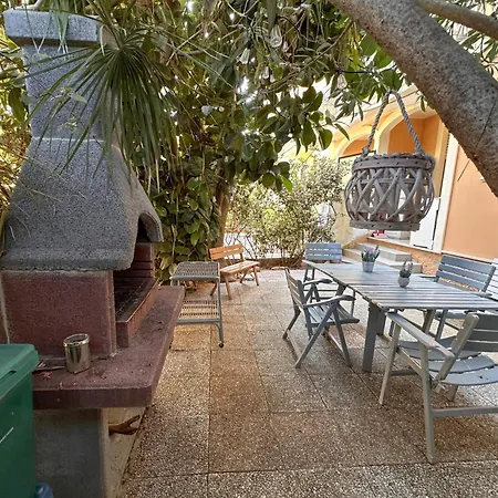 Fronte Mare Con Veranda Orata